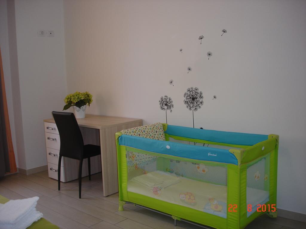 Blau Vacanze Peschiera del Garda Bilik gambar