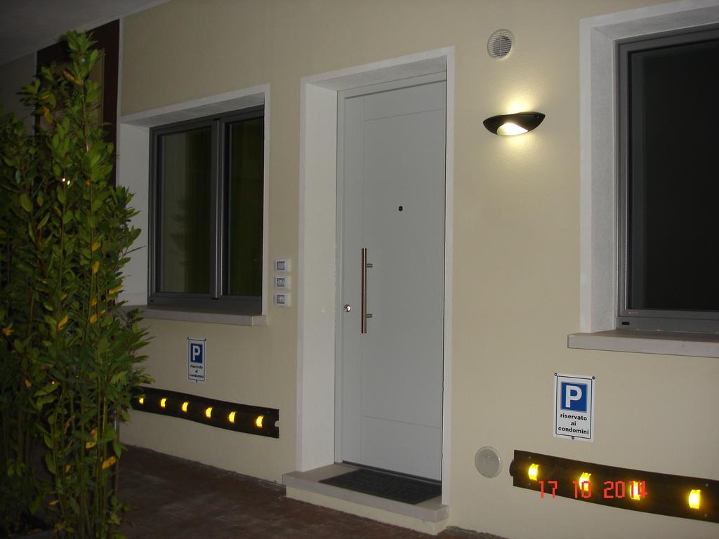 Blau Vacanze Peschiera del Garda Bilik gambar