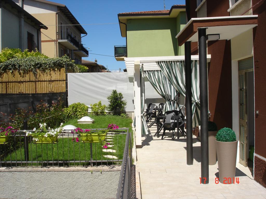 Blau Vacanze Peschiera del Garda Luaran gambar