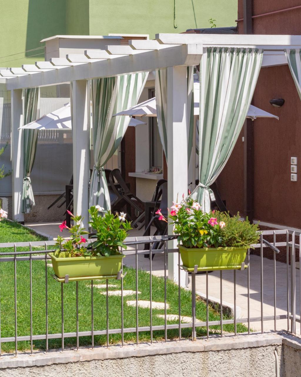 Blau Vacanze Peschiera del Garda Luaran gambar